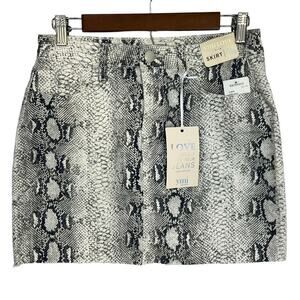 YMI JEANS SNAKESKIN‎ PRINTED MINI SKIRT IN GREY SNAKE NWT WOMEN'S SIZE 11/30
